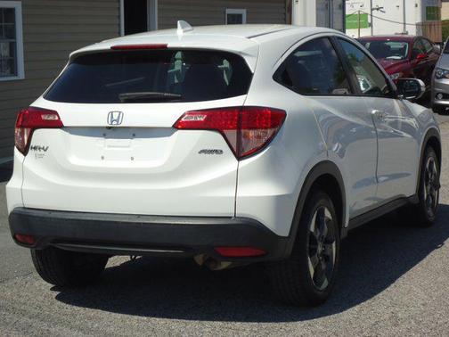 White Orchid Pearl 2018 Honda HR-V EX