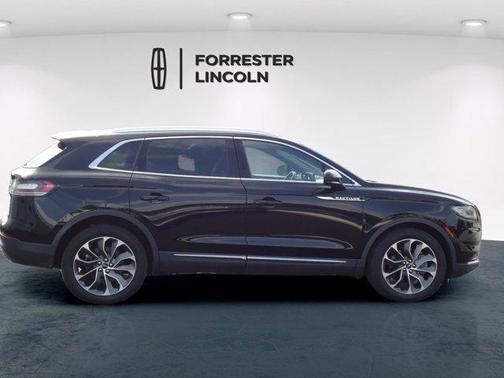 2021 Lincoln Nautilus Reserve