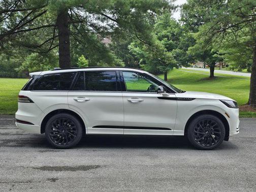 2025 Lincoln Aviator Reserve AWD