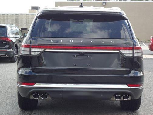 Infinite Black Metallic Clearcoat 2024 Lincoln Aviator Reserve AWD