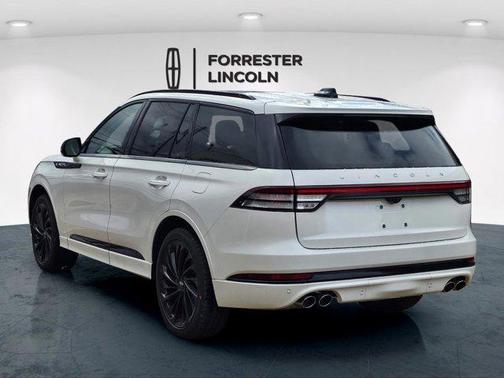 Pristine White Metallic Tri-Coat 2026 Lincoln Aviator Reserve AWD