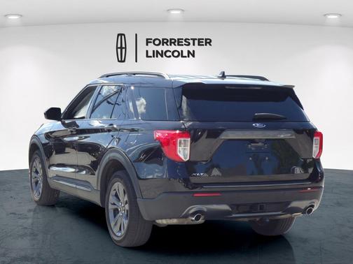 Agate Black Metallic 2024 Ford Explorer XLT