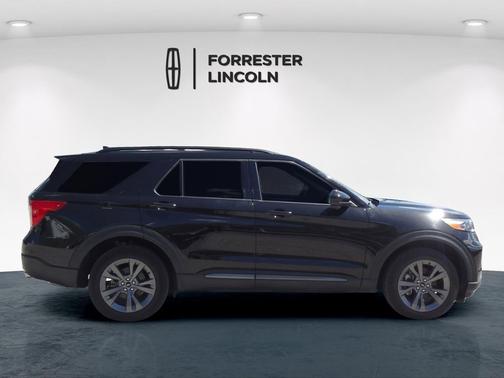 Agate Black Metallic 2024 Ford Explorer XLT