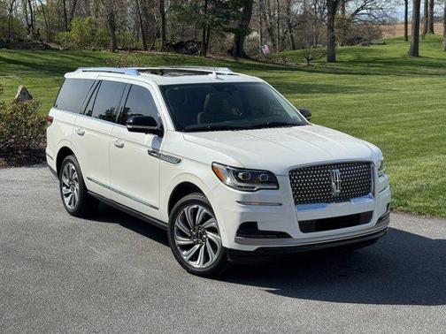2024 Lincoln Navigator Premiere