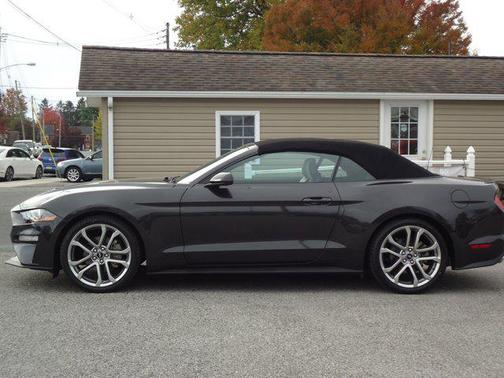 2022 Ford Mustang EcoBoost Premium