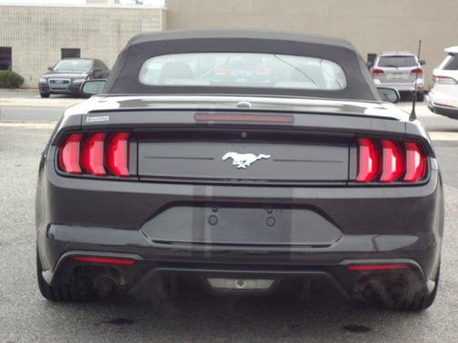 2022 Ford Mustang EcoBoost Premium
