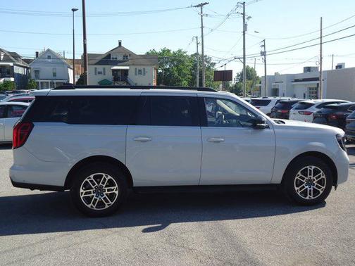 Charcoal 2025 Ford Expedition Max Active 4x4
