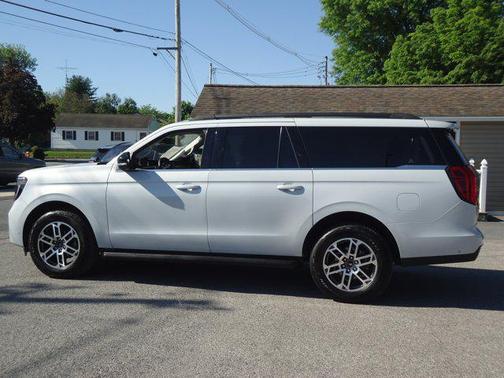 Charcoal 2025 Ford Expedition Max Active 4x4
