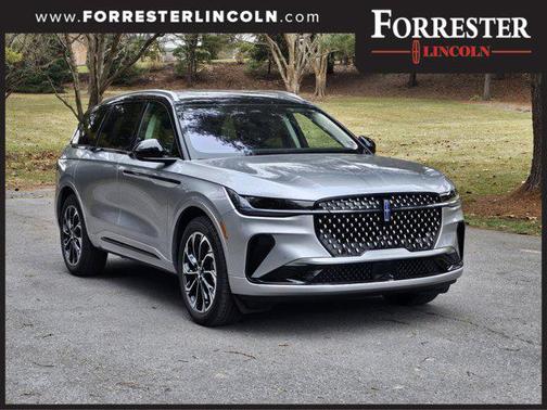 2025 Lincoln Nautilus Reserve