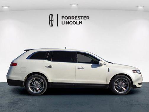 2016 Lincoln MKT EcoBoost