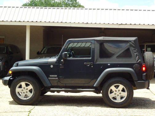 2017 Jeep Wrangler Sport