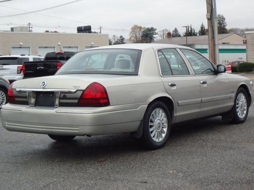 2010 Mercury Grand Marquis LS