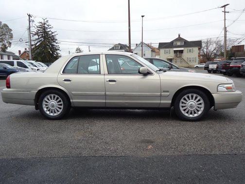 2010 Mercury Grand Marquis LS