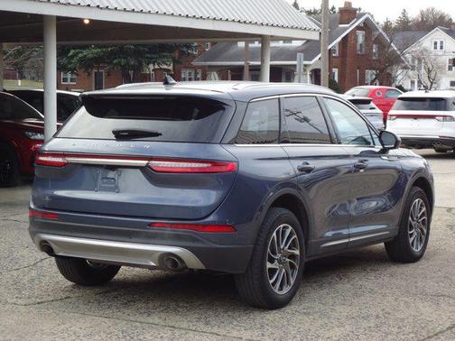 2022 Lincoln Corsair Standard