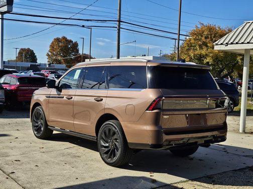 2025 Lincoln Navigator Black Label