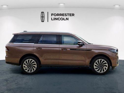 2025 Lincoln Navigator Black Label