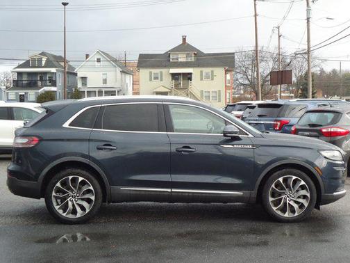 2021 Lincoln Nautilus Reserve