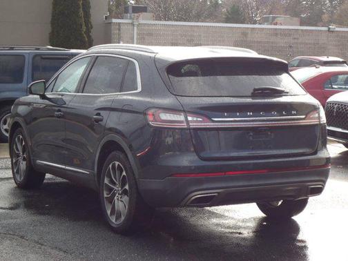 2021 Lincoln Nautilus Reserve