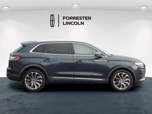 2021 Lincoln Nautilus Reserve