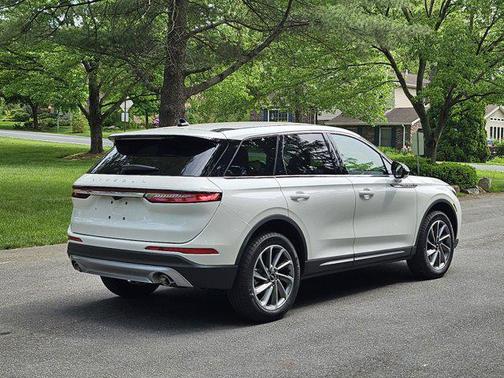 2025 Lincoln Corsair Premiere