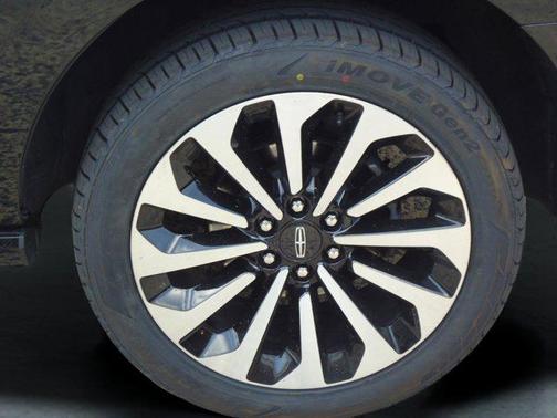 Infinite Black Metallic Clearcoat 2022 Lincoln Navigator Reserve