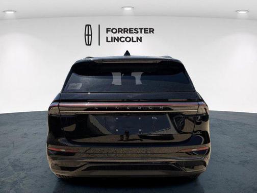 Infinite Black Metallic Clearcoat 2026 Lincoln Nautilus Reserve