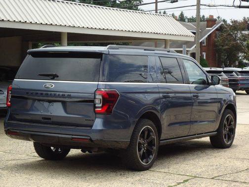 2022 Ford Expedition Max Limited