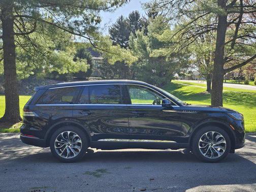 2025 Lincoln Aviator Premiere