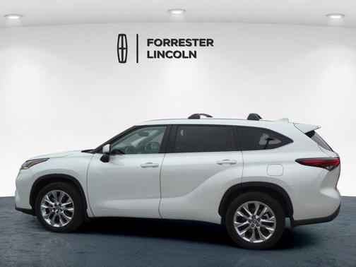 Wind Chill Pearl 2024 Toyota Highlander Limited