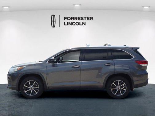 Predawn Gray Mica 2017 Toyota Highlander XLE