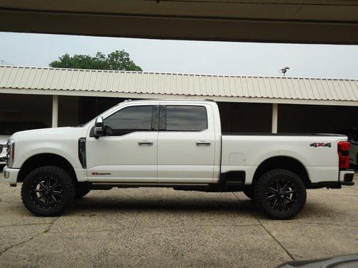 2023 Ford F-250 Platinum