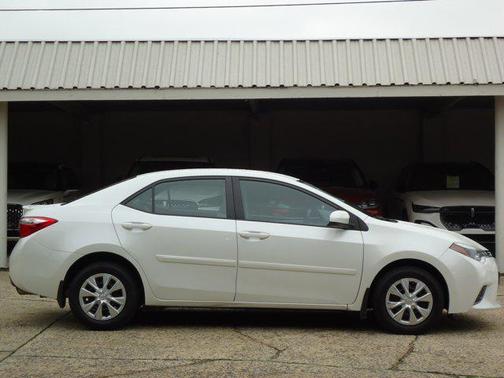 2015 Toyota Corolla LE Plus