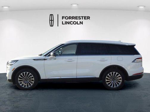 2022 Lincoln Aviator Standard AWD