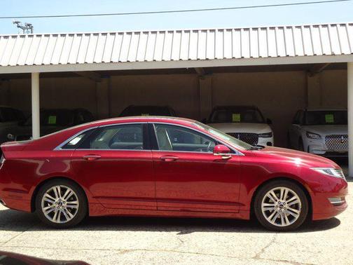 2013 Lincoln MKZ Base
