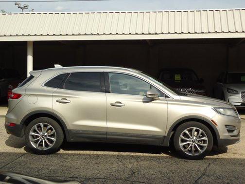 2015 Lincoln MKC Base