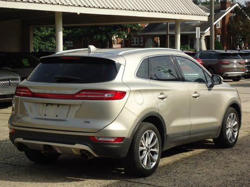 2015 Lincoln MKC Base