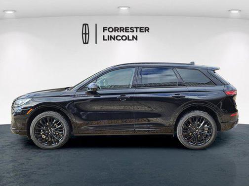 Infinite Black Metallic Clearcoat 2026 Lincoln Corsair Premiere