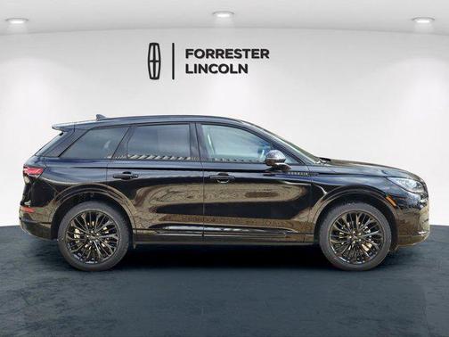 Infinite Black Metallic Clearcoat 2026 Lincoln Corsair Premiere