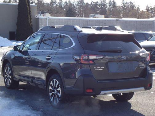 2023 Subaru Outback Touring