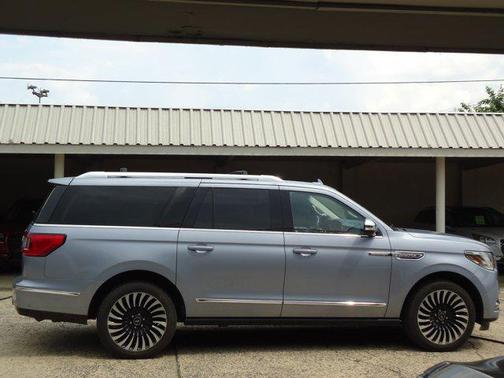 2021 Lincoln Navigator Black Label