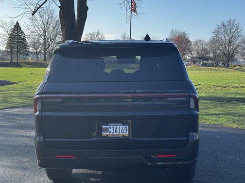 2025 Lincoln Navigator Reserve