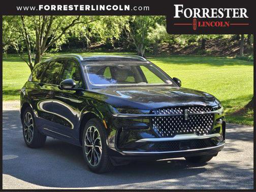 2025 Lincoln Nautilus Reserve