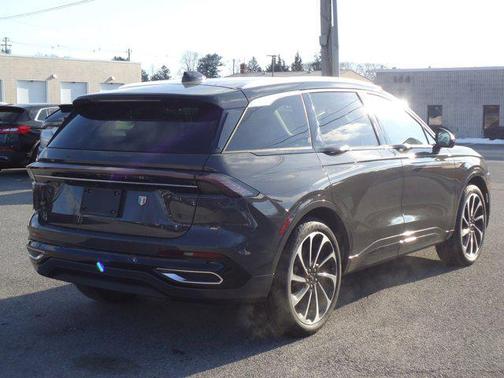 2025 Lincoln Nautilus Black Label