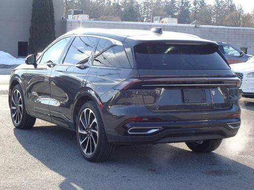 2025 Lincoln Nautilus Black Label