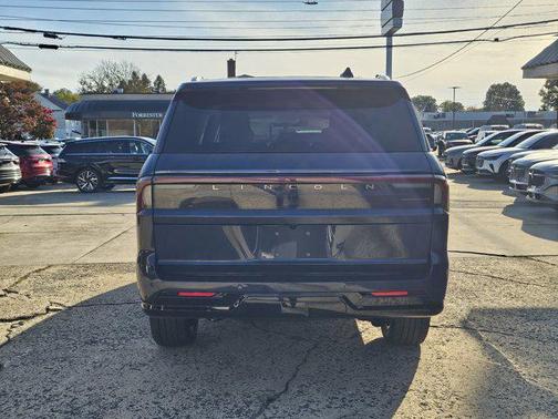 2025 Lincoln Navigator Reserve