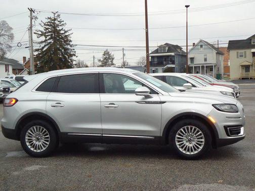 2019 Lincoln Nautilus Standard