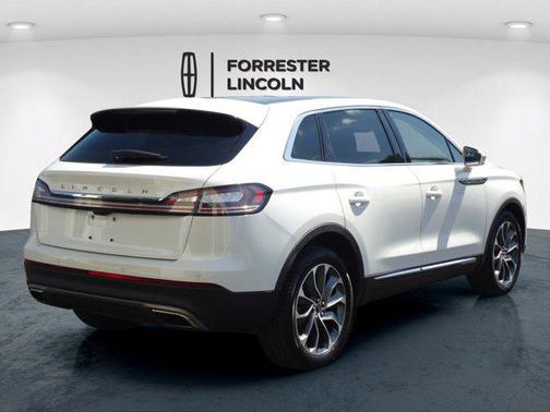 2021 Lincoln Nautilus Reserve