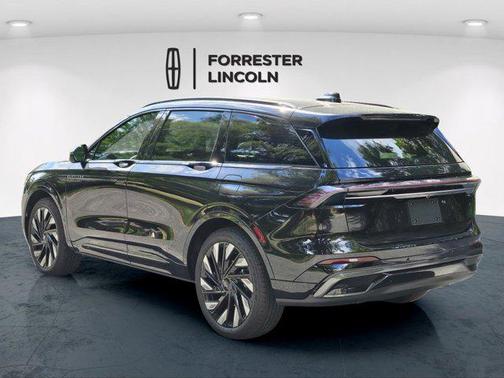 2025 Lincoln Nautilus Reserve