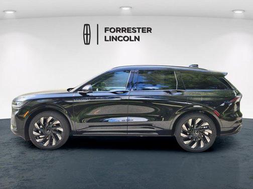 2025 Lincoln Nautilus Reserve