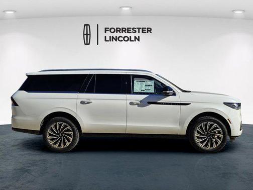 2025 Lincoln Navigator Black Label